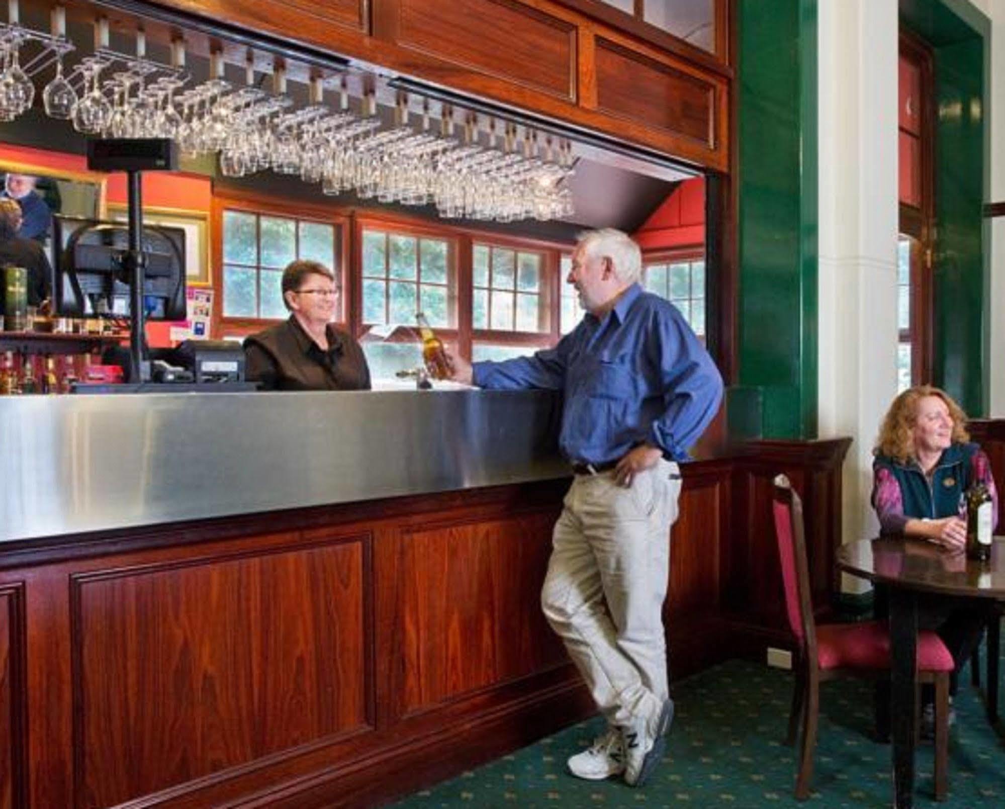 Jenolan Caves House Hotel Екстериор снимка