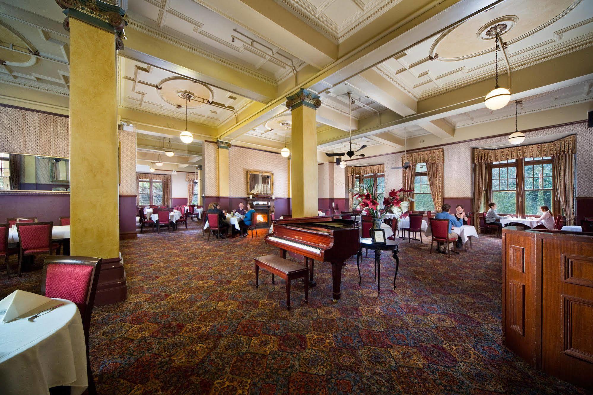Jenolan Caves House Hotel Екстериор снимка